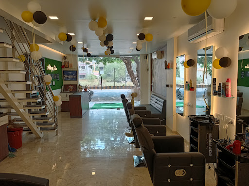 Akshay's - Unisex Salon & Academy