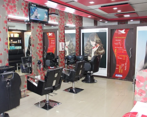 Sandhya's Makeover Hazratbal