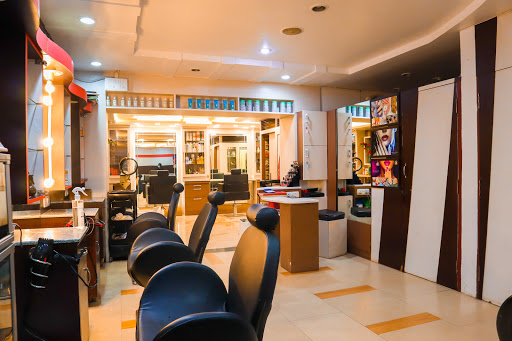 Poonams A Unisex Salon