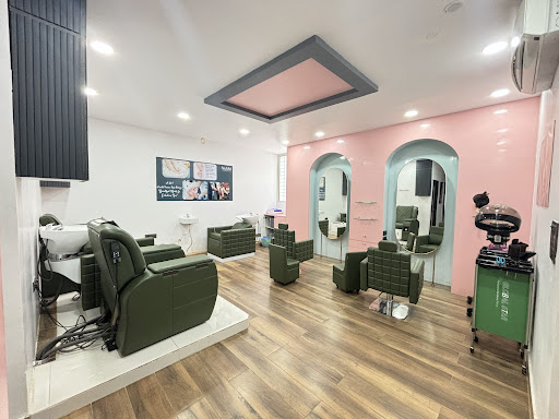 NuMe Luxury Salon