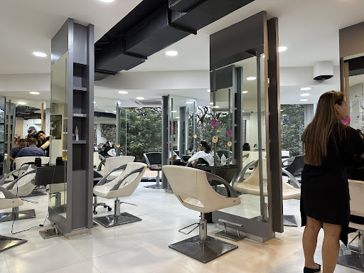 Bounce Koramangala Unisex Salon