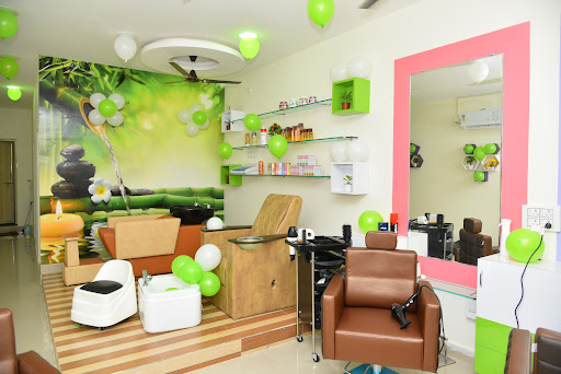 taha beauty trends ( hair bonding centre and make up studio) - best salon in Anantapur
