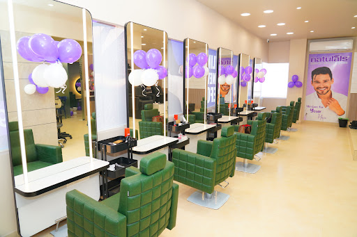 Naturals Salon