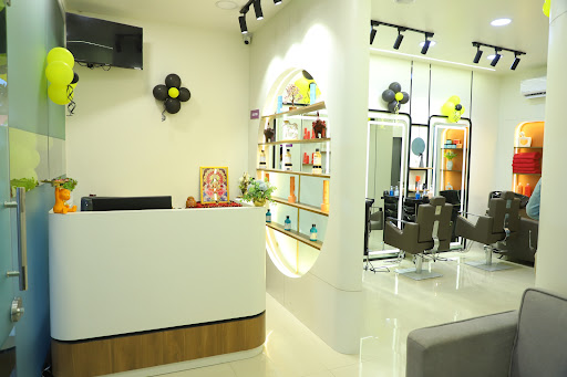 It's Natural Family Salon