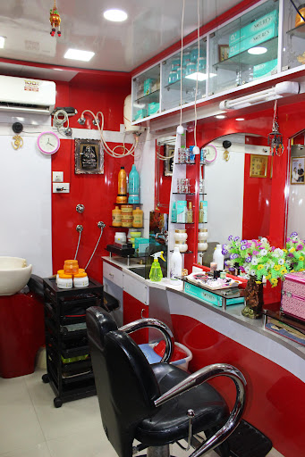Rajnandini Ladies Beauty Parlour & Training Centre