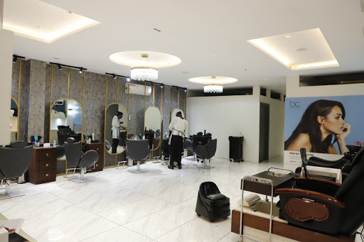 SALON XVI