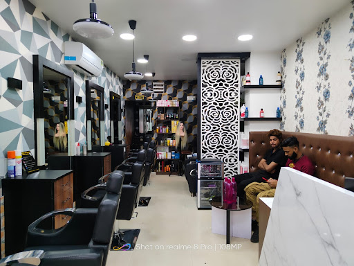 A FASHION & BEAUTY FAMILY SALON