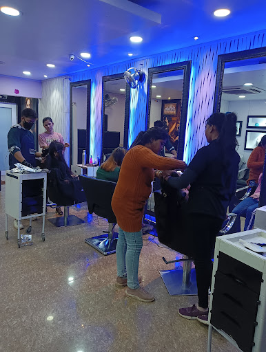 Rlaunch L'Oreal Salon Deoghar