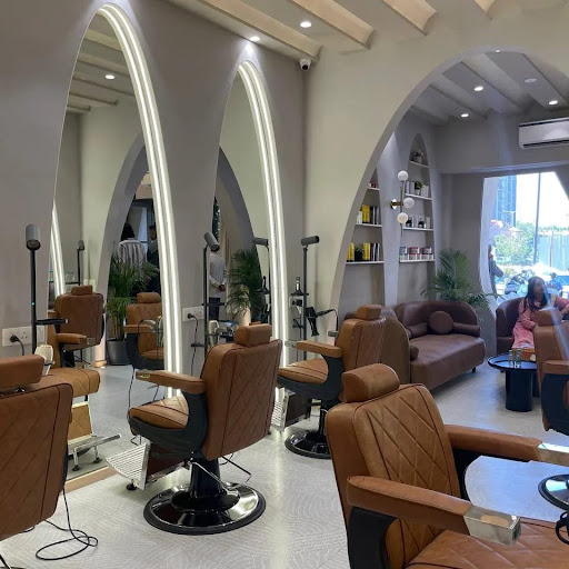 Fast & Fab Unisex Salon & Bridal Studio