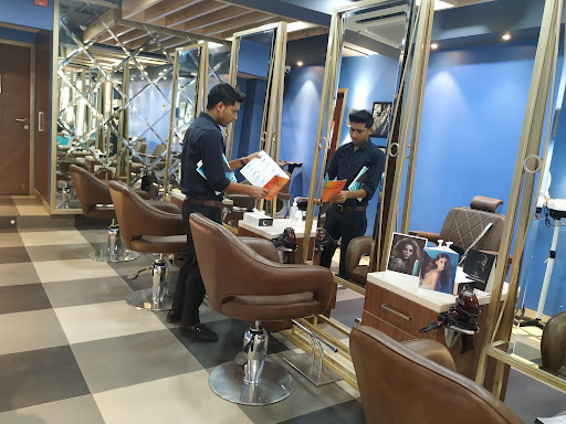 Looks Salon